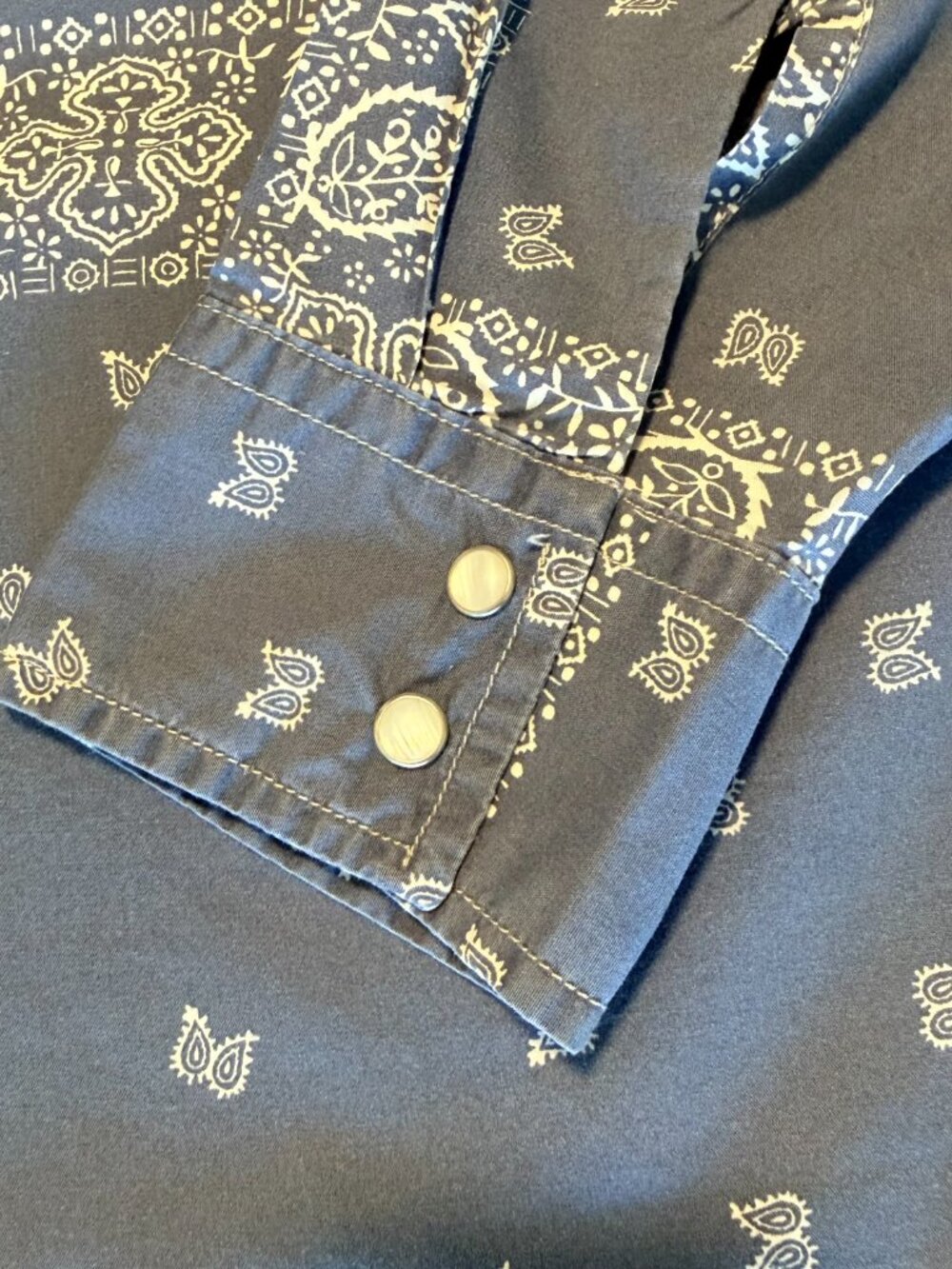 Levis Pearl Snap Western Bandana Paisley Shirt Mens L Rodeo 100% Cotton NWT - Picture 5 of 10